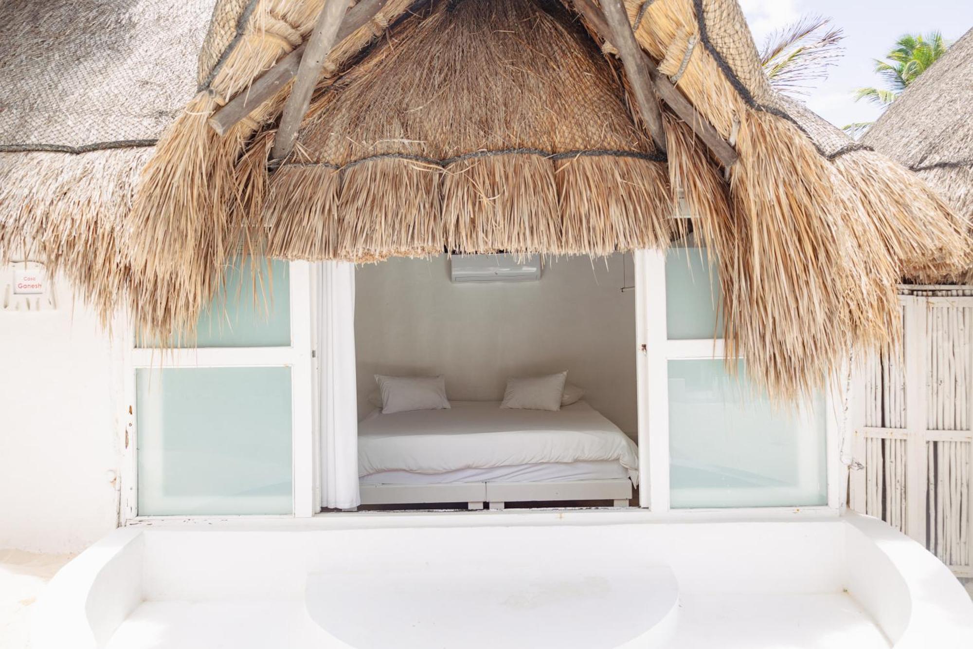 Shambala Beach House Тулум Екстериор снимка