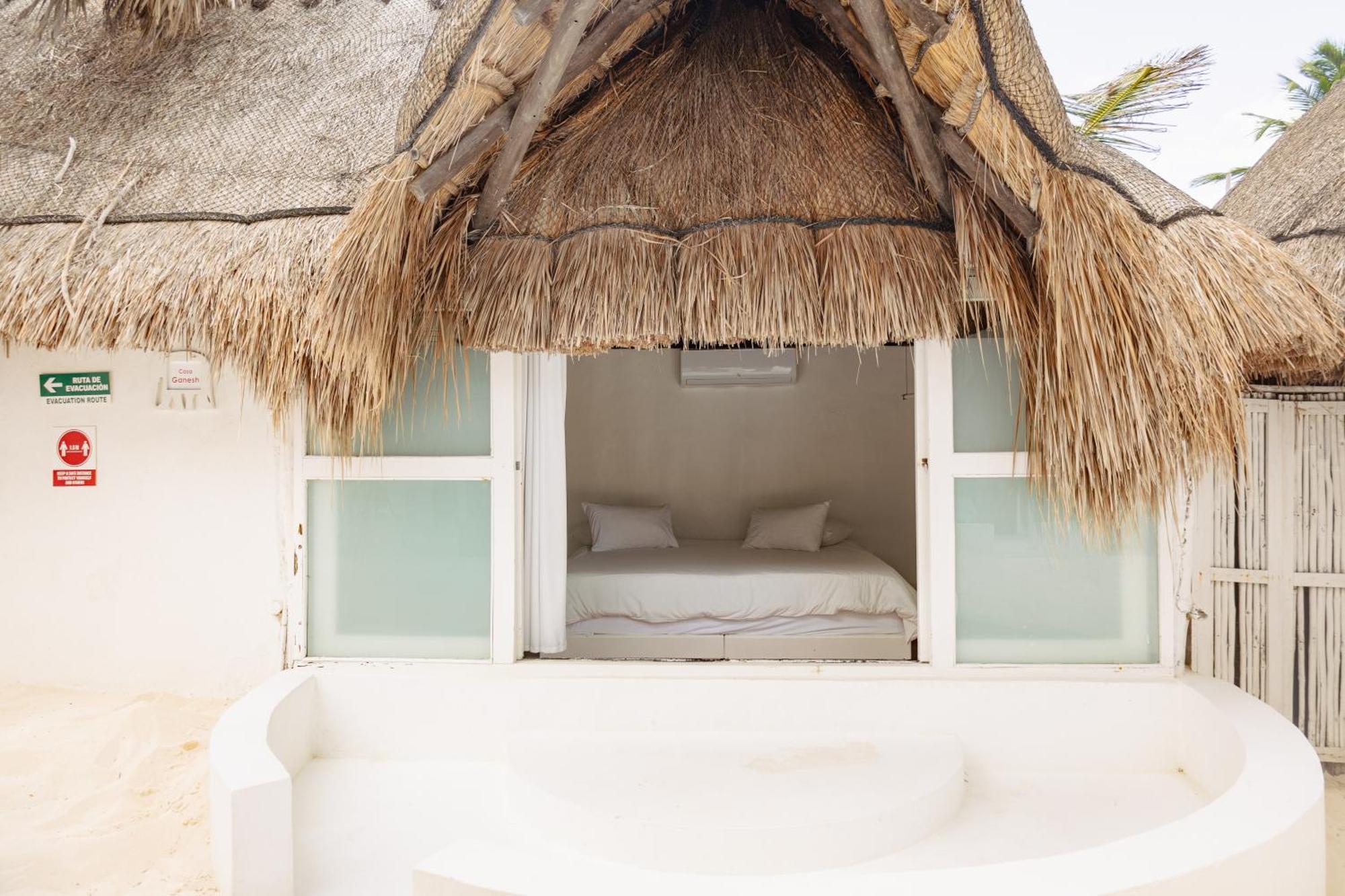 Shambala Beach House Тулум Екстериор снимка