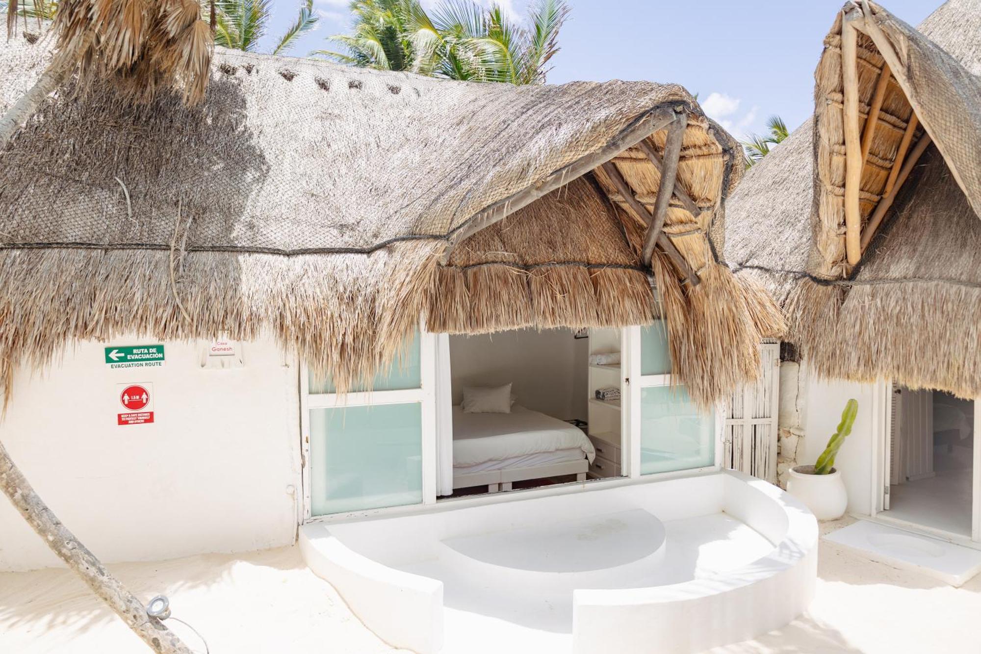 Shambala Beach House Тулум Екстериор снимка