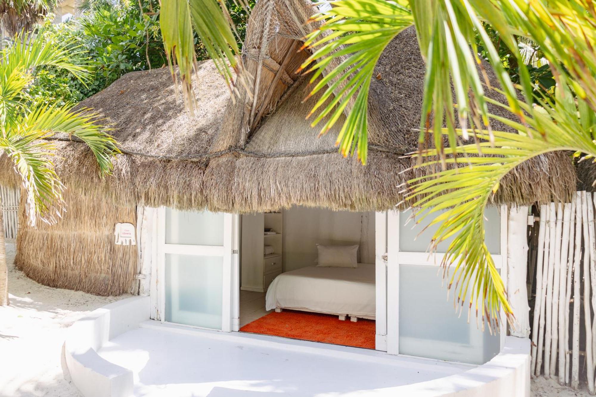 Shambala Beach House Тулум Екстериор снимка